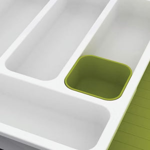 Organizator Extensibil de Tacamuri pentru Sertar – Practic și Funcțional.